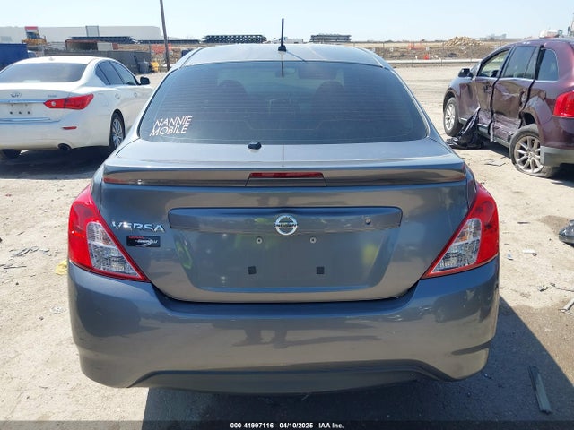 Nissan Versa 1.6 S+ 2018 3N1CN7AP1JL800185 Image 16