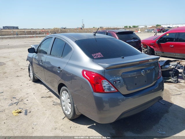 Nissan Versa 1.6 S+ 2018 3N1CN7AP1JL800185 Image 3