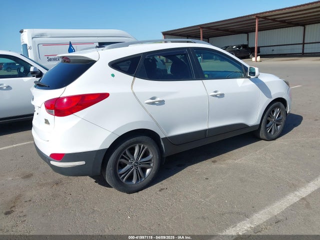 KM8JU3AG5EU922653 Hyundai TUCSON SE