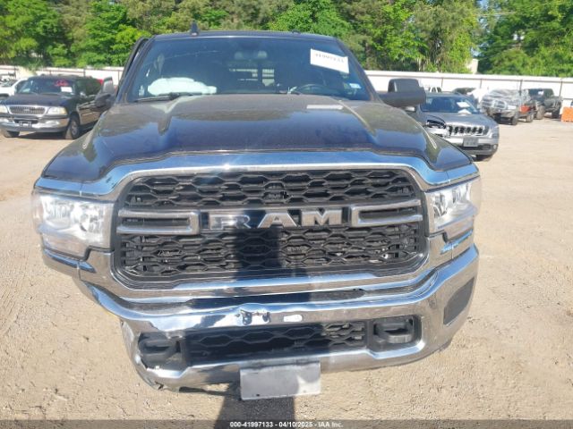 3C6UR5CL4MG655572 RAM 2500 Tradesman  4x4 6'4 Box