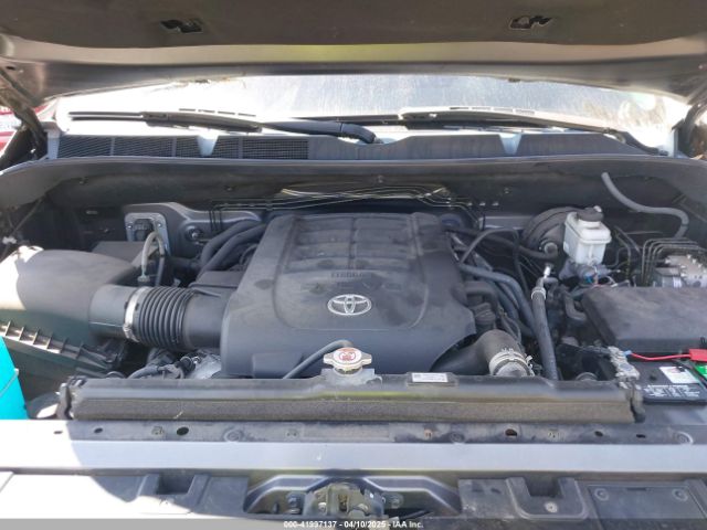 5TFAY5F17KX820208 Toyota Tundra Platinum 5.7l V8