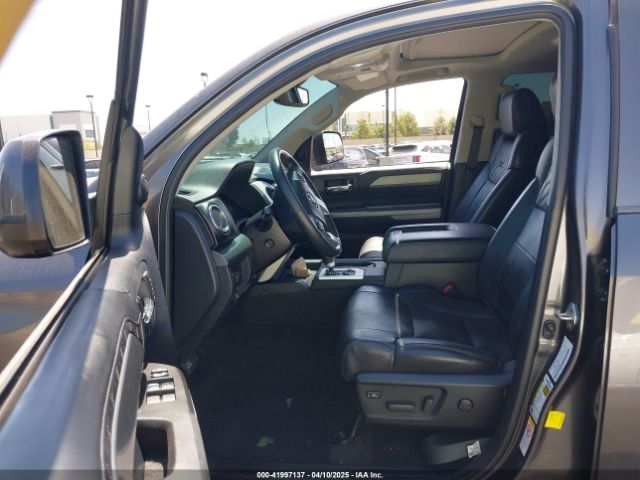 5TFAY5F17KX820208 Toyota Tundra Platinum 5.7l V8