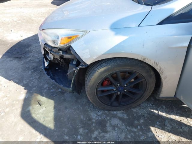 1FADP3F24FL329157 Ford FOCUS SE