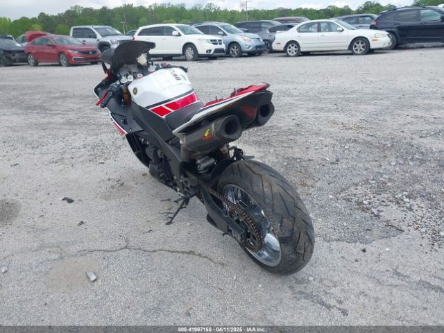 2012 YAMAHA YZFR1 JYARN23E9CA011889 Photo 2