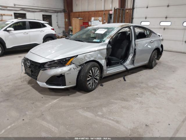 1N4BL4DW3RN401845 Nissan Altima Sv Intelligent Awd