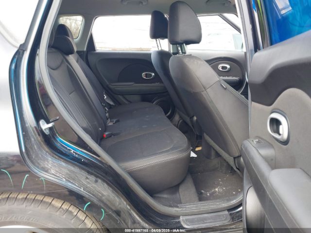 KNDJN2A25K7011118 KIA Soul