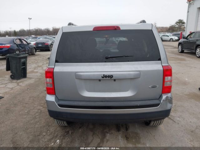 1C4NJPBA9FD420083 Jeep Patriot Altitude Edition