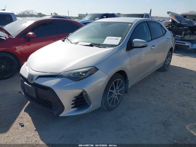 Toyota Corolla Se Special Edition 2017 5YFBURHE4HP630512 Image 2