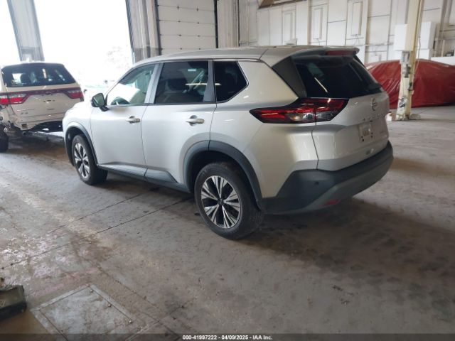 5N1BT3BB8NC689562 Nissan Rogue Sv Intelligent Awd