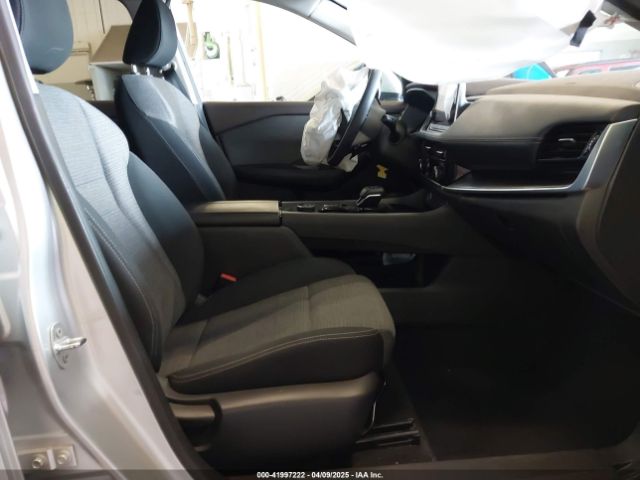5N1BT3BB8NC689562 Nissan Rogue Sv Intelligent Awd