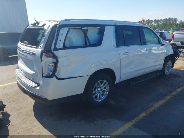 Chevrolet Suburban 2wd Lt 2021 1GNSCCKD0MR174984 Image 4