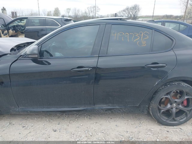 ZARFANBN5L7626092 Alfa Romeo Giulia Ti Sport Awd
