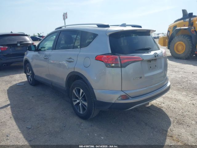 2T3WFREV4JW474953 Toyota Rav4 Xle