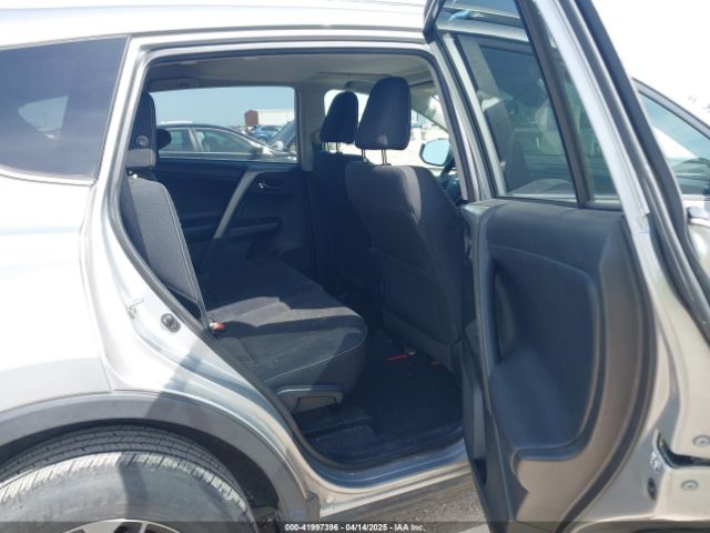 2T3WFREV4JW474953 Toyota Rav4 Xle