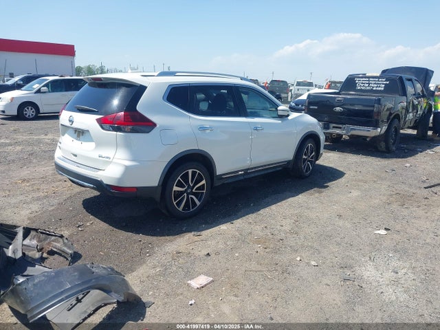 JN8AT2MV7JW323672 Nissan Rogue Sl
