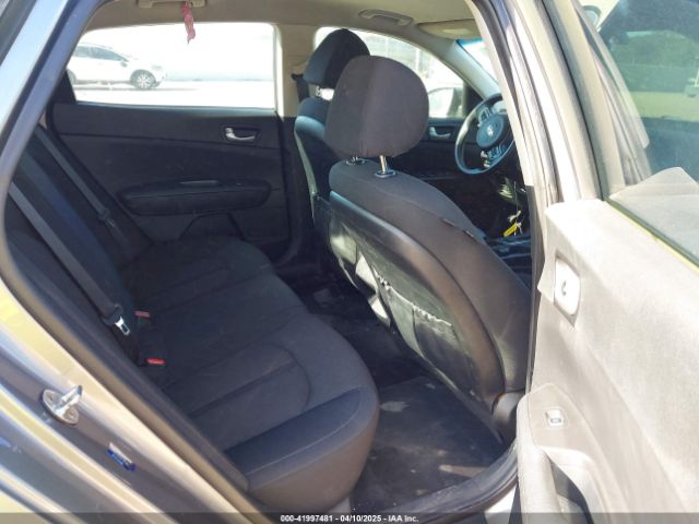 5XXGT4L39JG238478 KIA Optima Lx