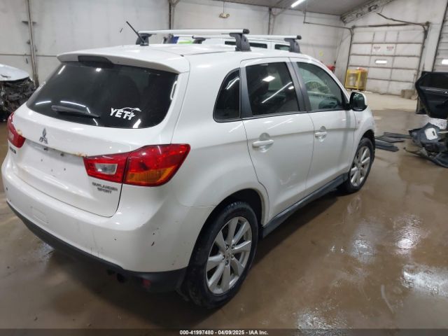 4A4AP3AU8EE001743 Mitsubishi Outlander Sport Es