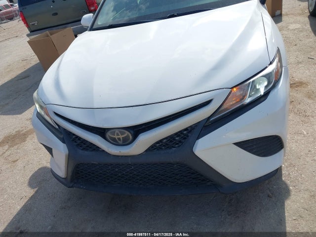 4T1B11HK5JU623766 Toyota CAMRY SE