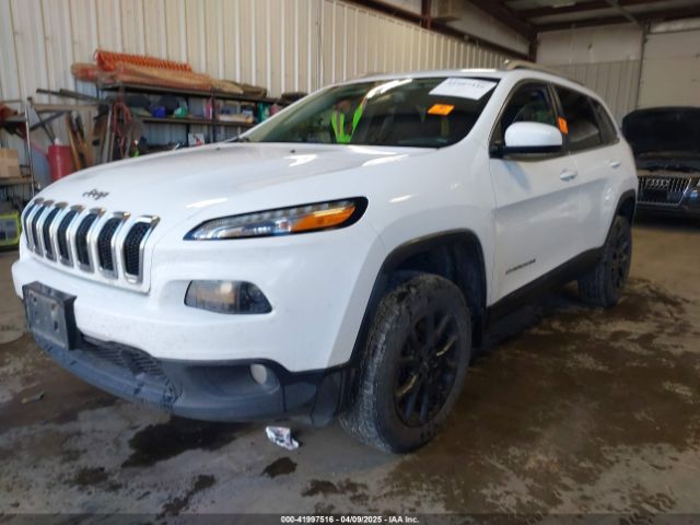 1C4PJMCS5GW373641 Jeep Cherokee Latitude