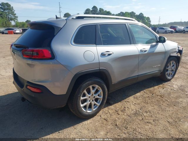1C4PJMCB3GW231806 Jeep Cherokee Latitude
