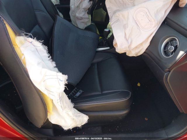 5YFBURHE9KP865432 Toyota Corolla Xle