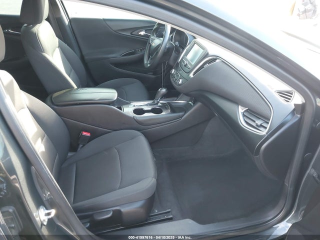 1G1ZE5ST9GF302738 Chevrolet MALIBU 1LT