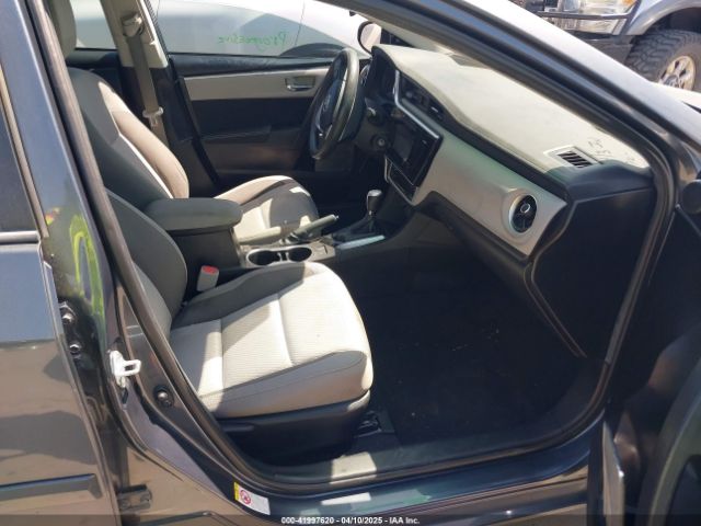 5YFBURHE1HP660261 Toyota COROLLA LE