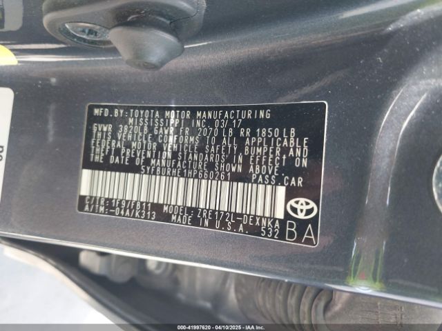 5YFBURHE1HP660261 Toyota COROLLA LE