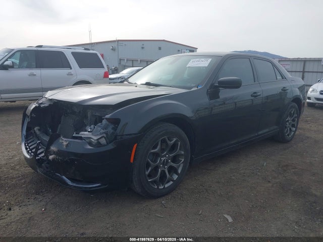 Chrysler 300 300s 2016 2C3CCAGG5GH234240 Image 2