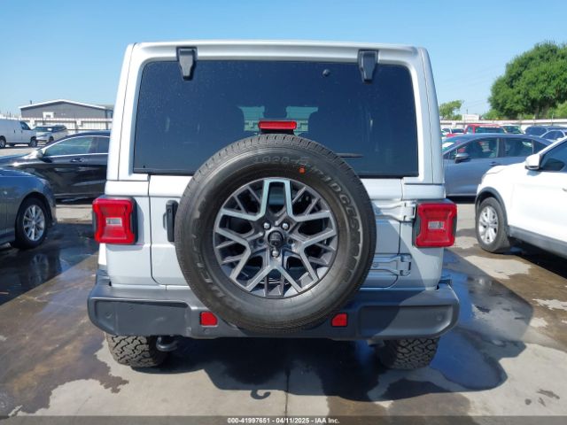 1C4PJXEN7RW103564 Jeep Wrangler 4-door Sahara 4x4