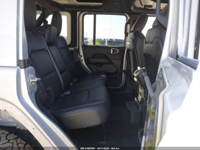1C4PJXEN7RW103564 Jeep Wrangler 4-door Sahara 4x4