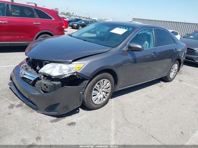 Toyota CAMRY LE 2014 4T4BF1FK5ER427682 Image 2