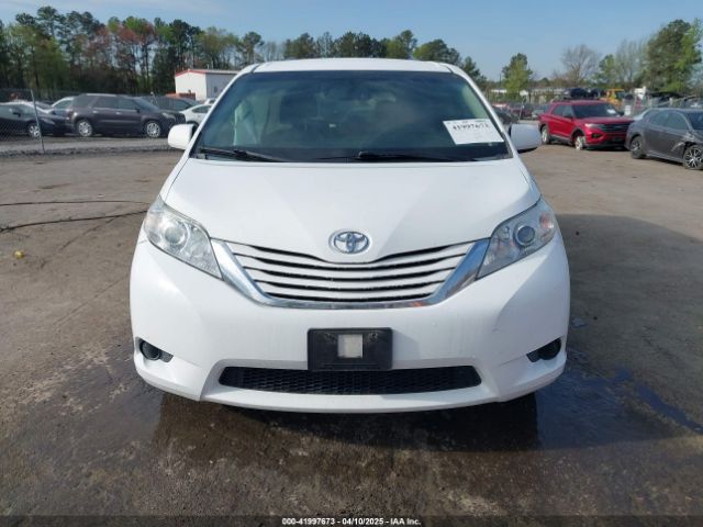 5TDKK3DC2FS590667 Toyota Sienna Le 8 Passenger