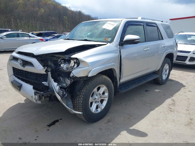 Toyota 4runner Sr5 Premium 2016 JTEBU5JR5G5345167 Image 2