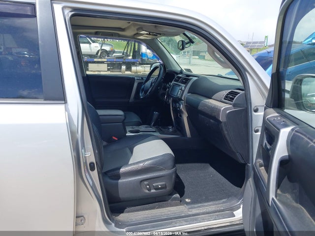 Toyota 4runner Sr5 Premium 2016 JTEBU5JR5G5345167 Image 5