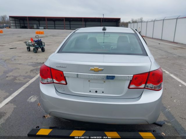 1G1PA5SH0F7144510 Chevrolet Cruze Ls Auto