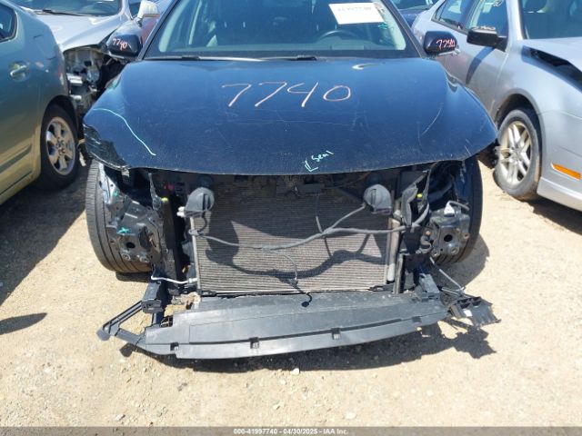 4T1B21HK0KU013174 Toyota Camry Hybrid Xle