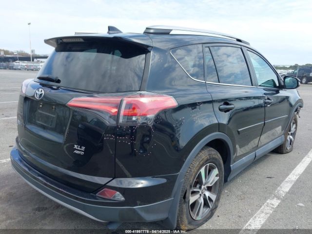 2T3RFREV0JW786393 Toyota Rav4 Xle