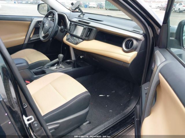 2T3RFREV0JW786393 Toyota Rav4 Xle