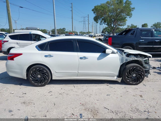 1N4AL3AP6HN317522 Nissan Altima 2.5 S