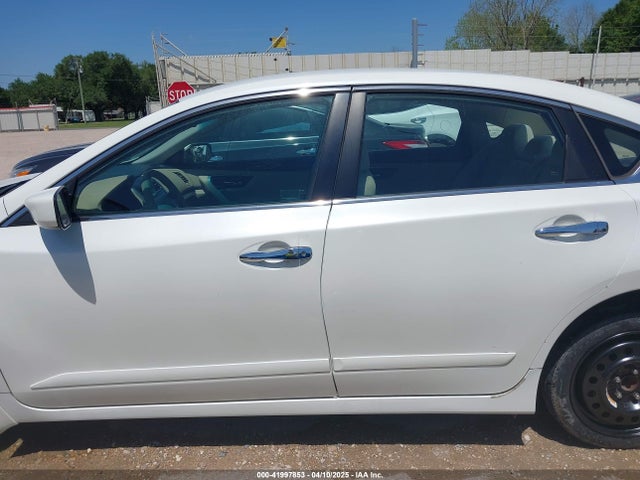 1N4AL3AP5EN240380 Nissan Altima 2.5 S