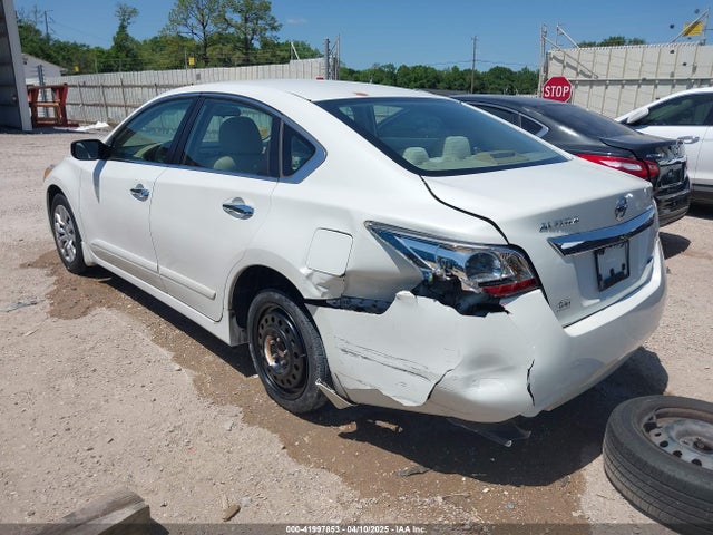 1N4AL3AP5EN240380 Nissan Altima 2.5 S