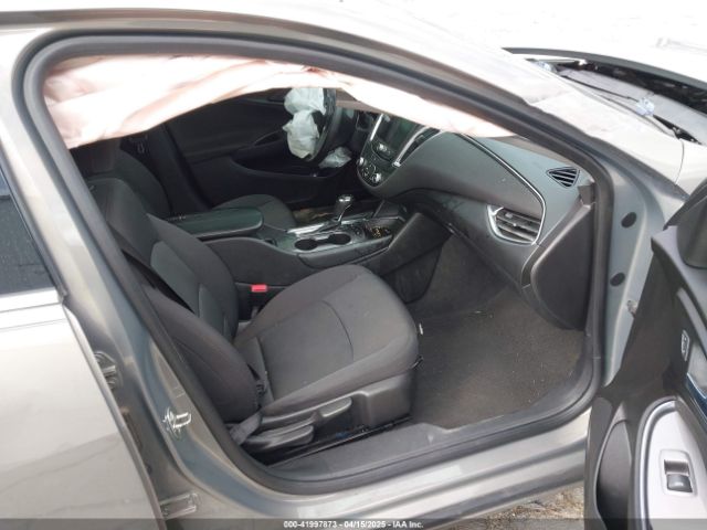 1G1ZE5STXHF243409 Chevrolet MALIBU 1LT