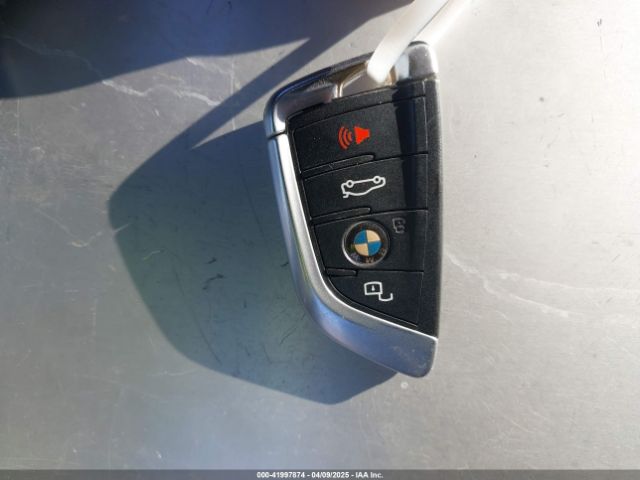 WBA5R1C57KAK11666 BMW 330I