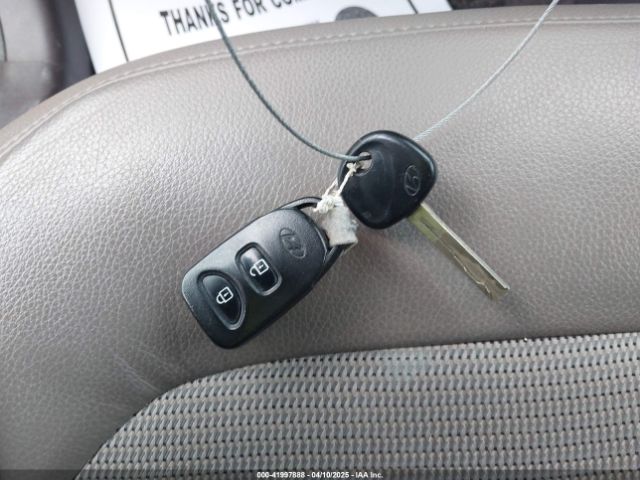 KM8JUCAG4EU873493 Hyundai TUCSON SE