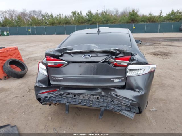 3FA6P0D91KR143370 Ford Fusion Titanium