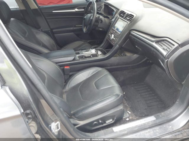 3FA6P0D91KR143370 Ford Fusion Titanium
