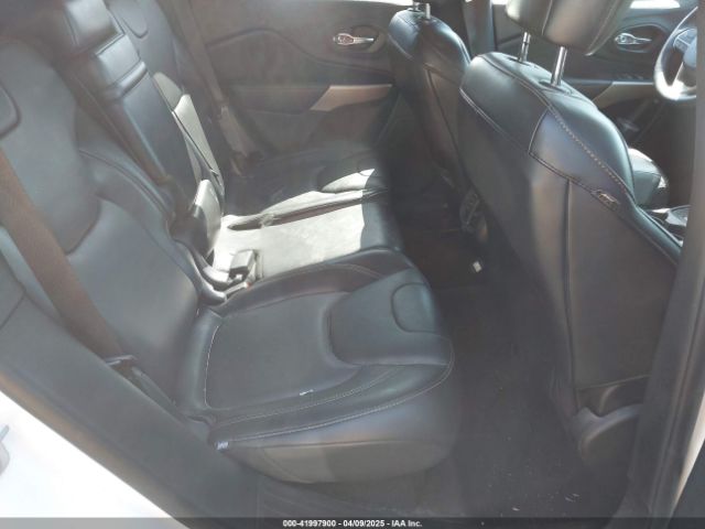 1C4PJLDB8JD563185 Jeep Cherokee Limited Fwd