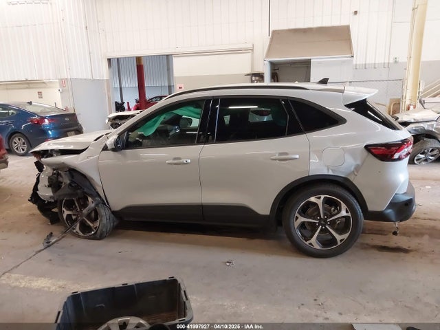 1FMCU9NZ9SUA36371 Ford Escape St-line Select