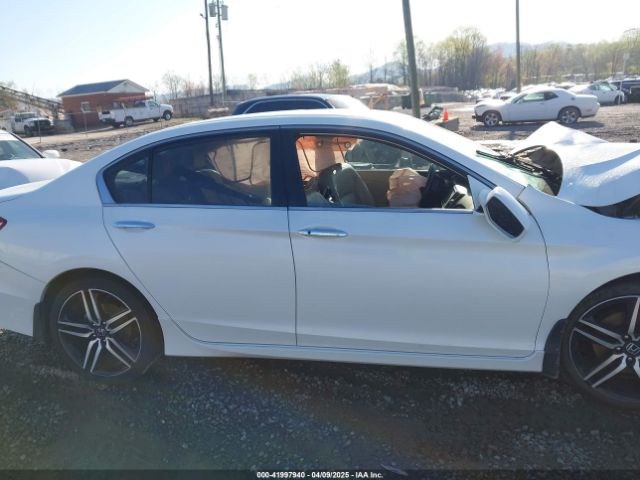 1HGCR3F97GA013036 Honda Accord Touring